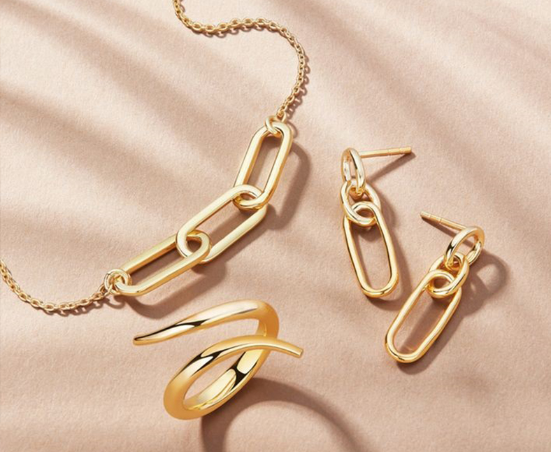 Customized Jewelry Manufacturers - DVN Jewelry